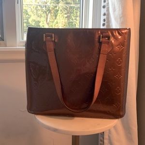 Louis Vuitton authentic Bronze Vernis bag